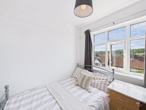 bedroom - click for photo gallery